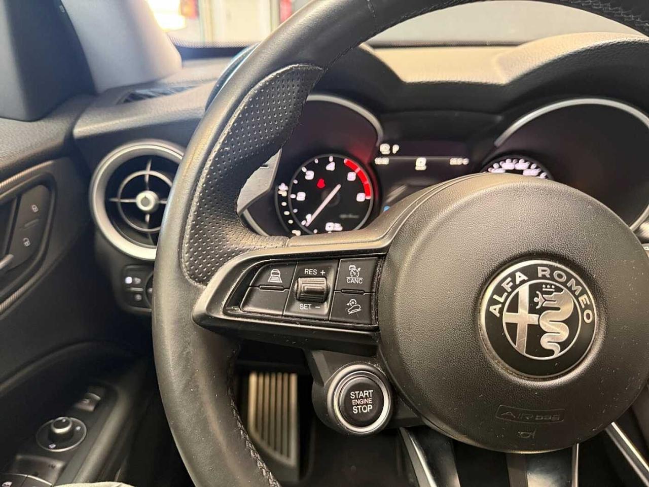 Alfa Romeo Alfa Romeo Stelvio usata 8