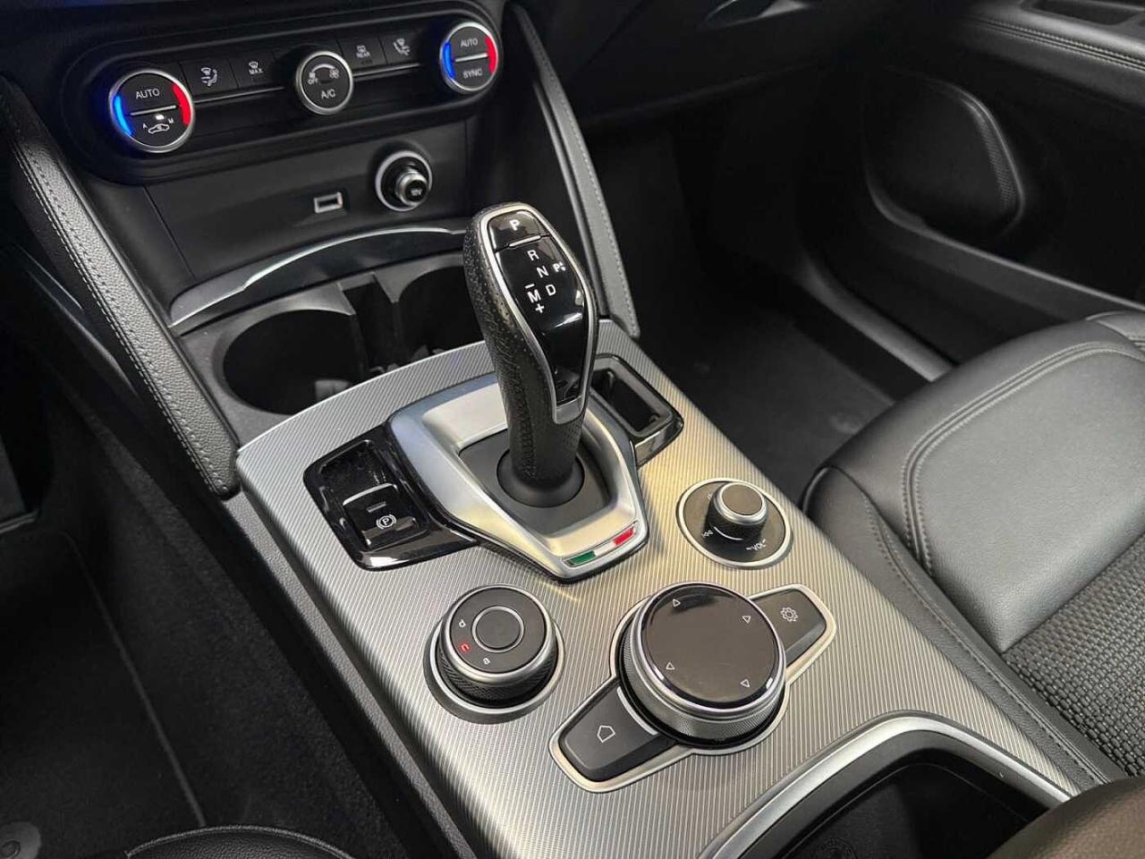 Alfa Romeo Alfa Romeo Stelvio usata 10