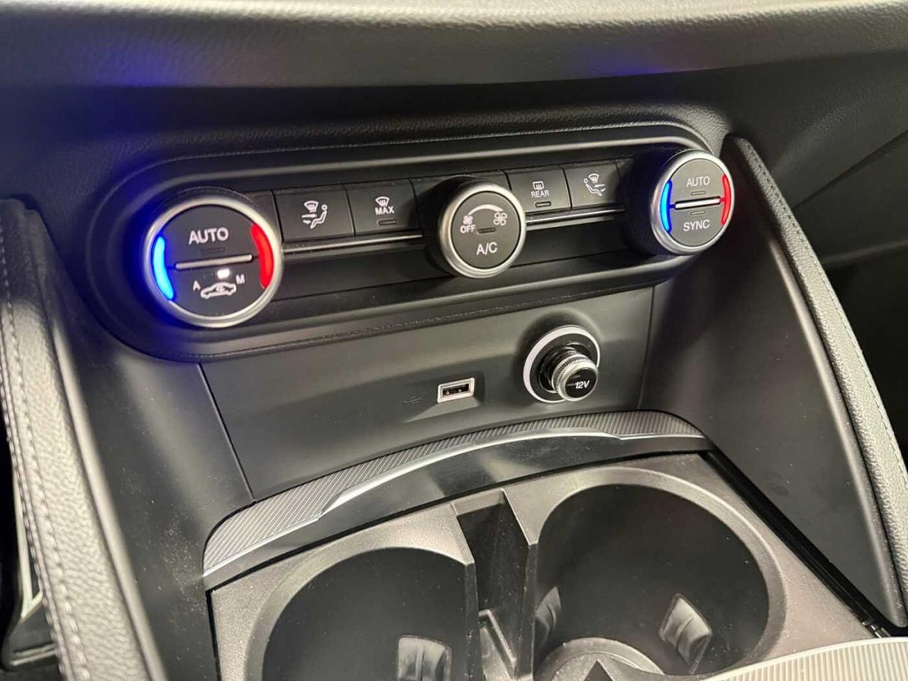 Alfa Romeo Alfa Romeo Stelvio usata 12