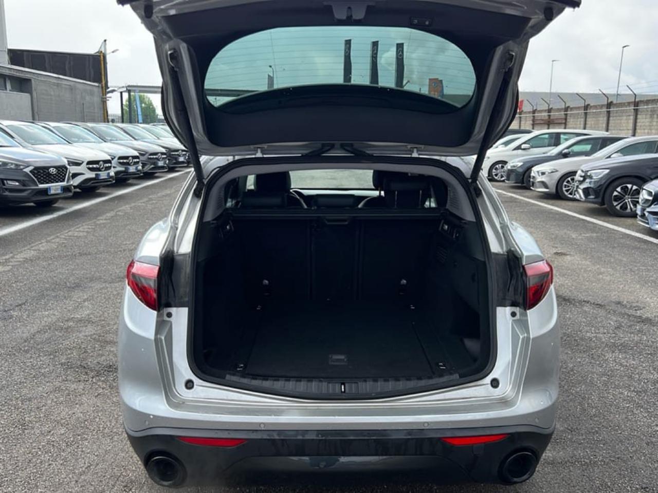 Alfa Romeo Alfa Romeo Stelvio usata 3