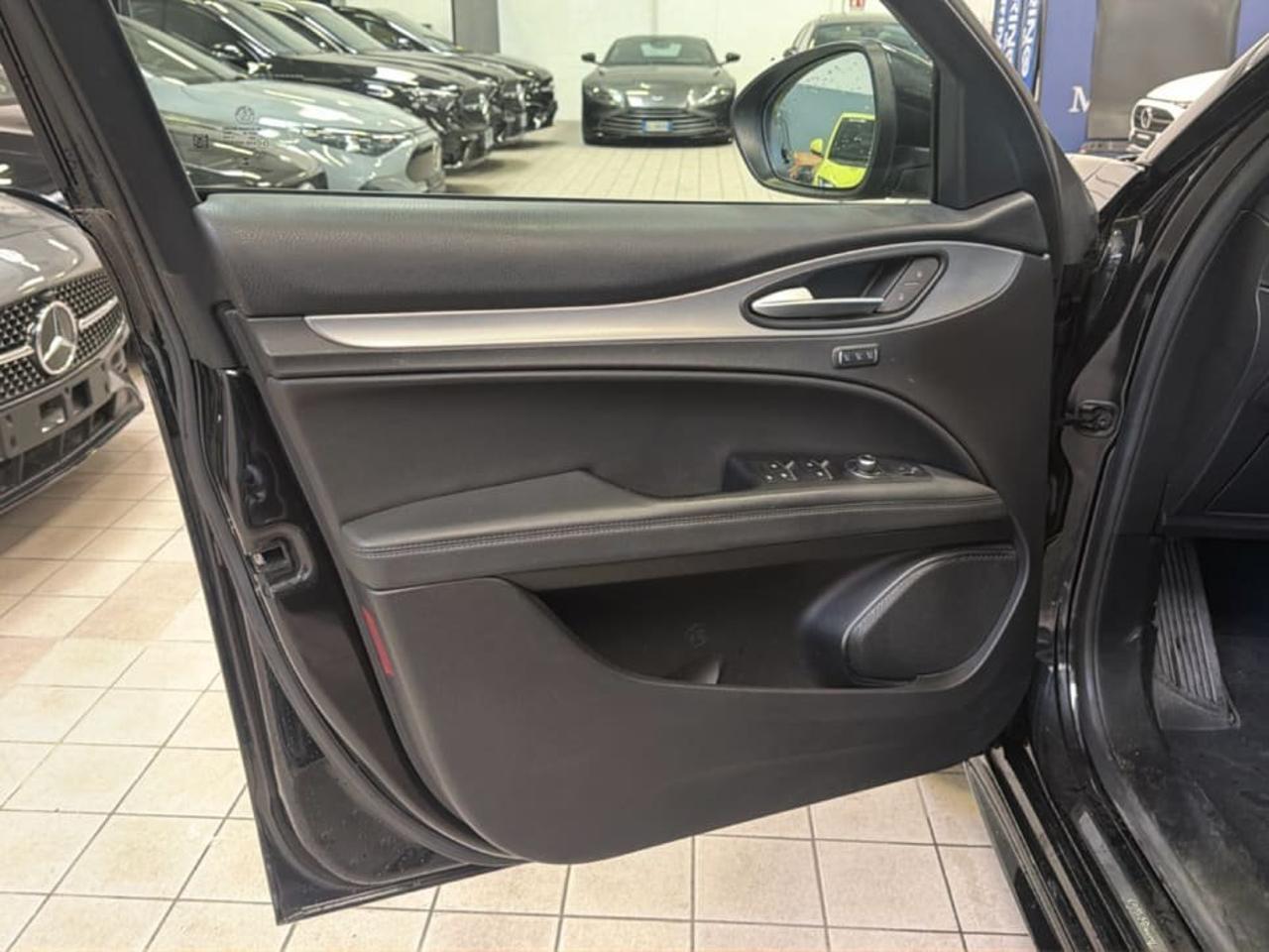 Alfa Romeo Alfa Romeo Stelvio usata 23