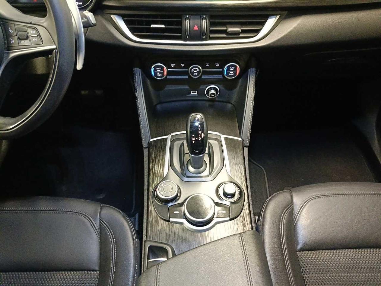 Alfa Romeo Alfa Romeo Stelvio usata 12