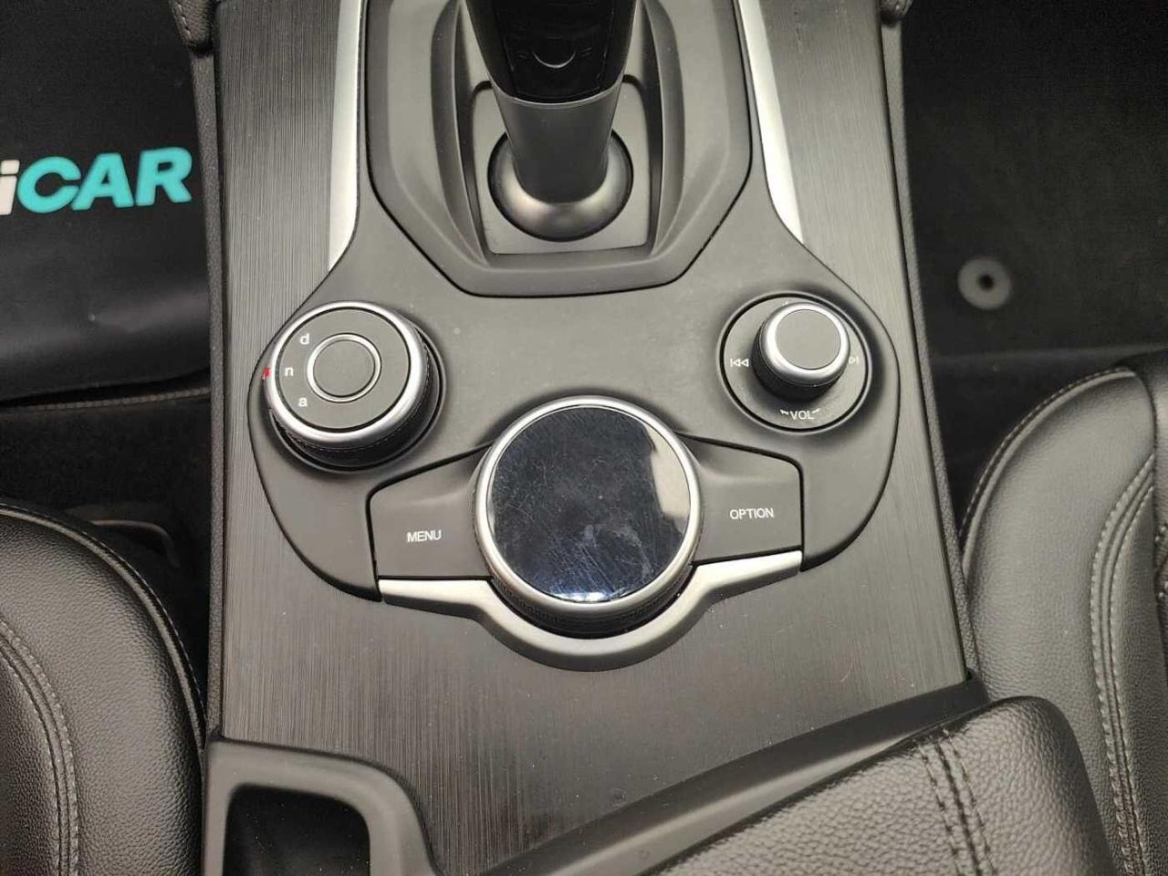 Alfa Romeo Alfa Romeo Stelvio usata 8