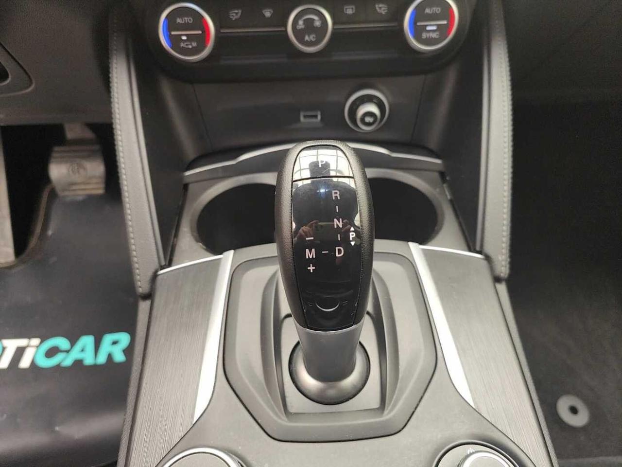 Alfa Romeo Alfa Romeo Stelvio usata 12