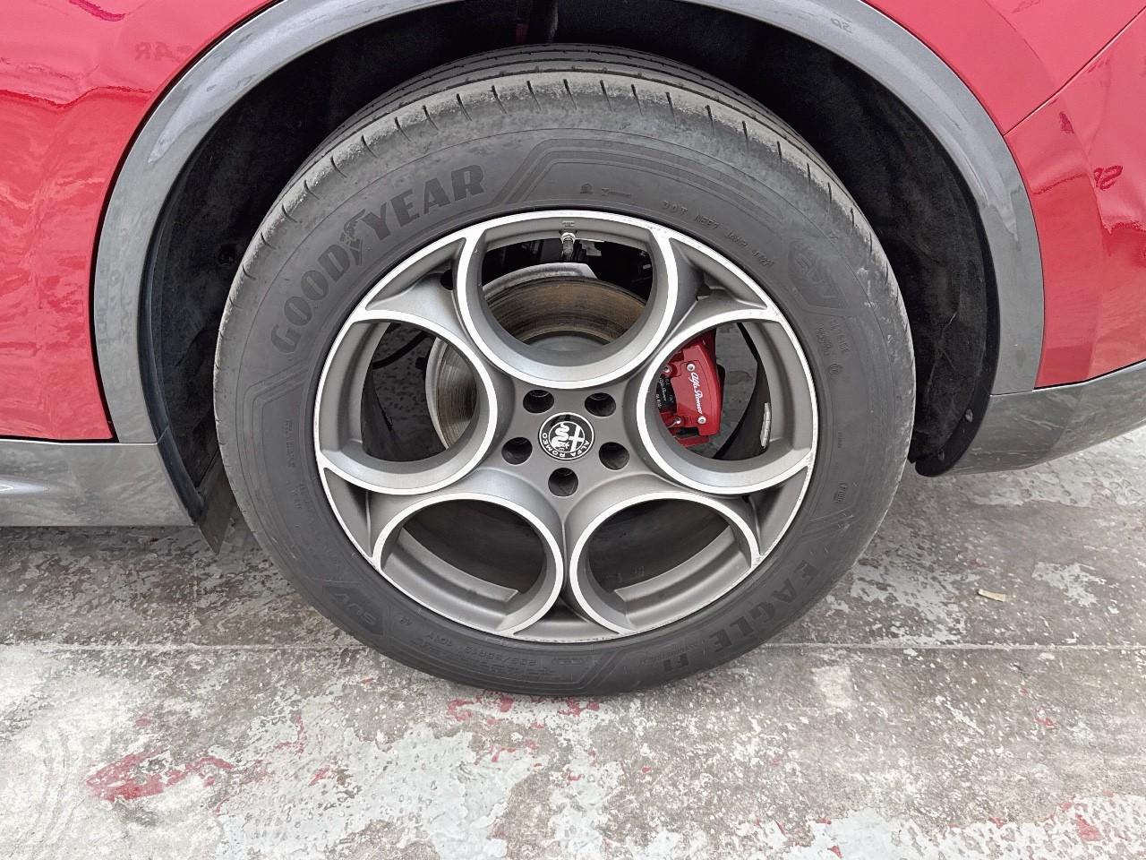 Alfa Romeo Alfa Romeo Stelvio usata, con GPS