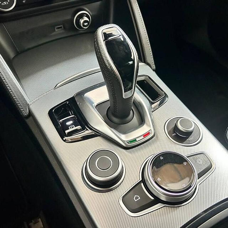 Alfa Romeo Alfa Romeo Stelvio usata 23