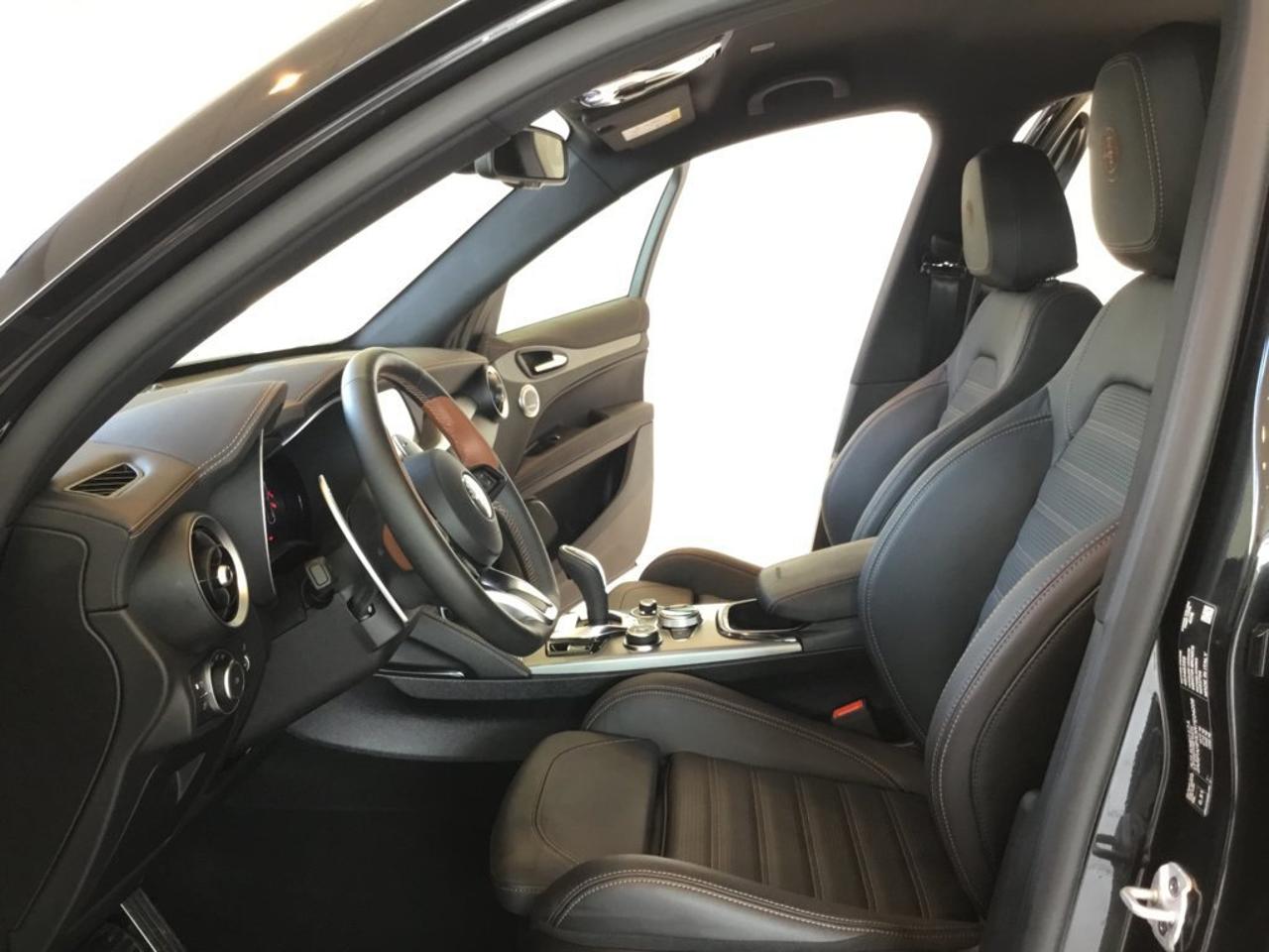 Alfa Romeo Alfa Romeo Stelvio usata 12