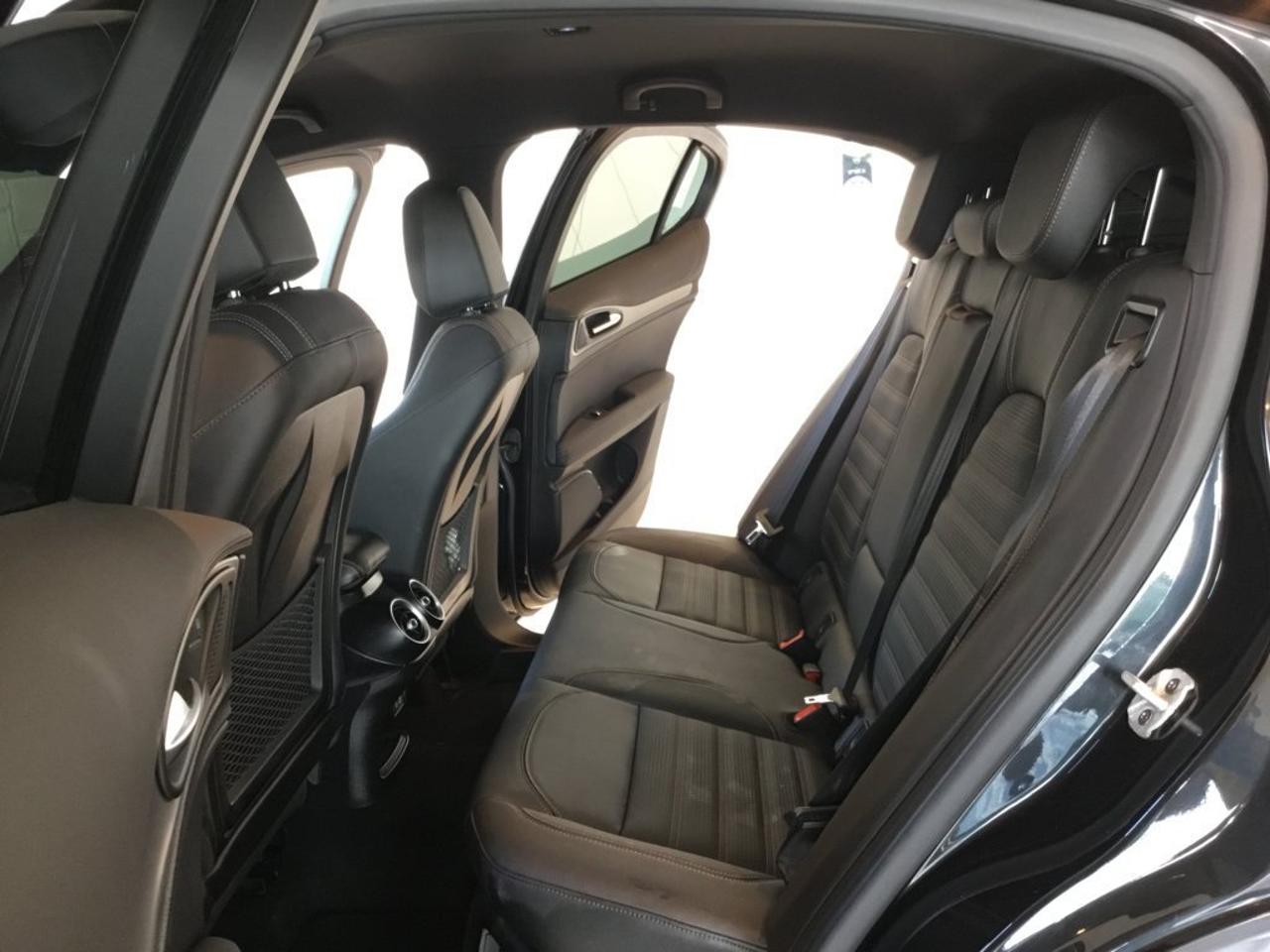 Alfa Romeo Alfa Romeo Stelvio usata 15