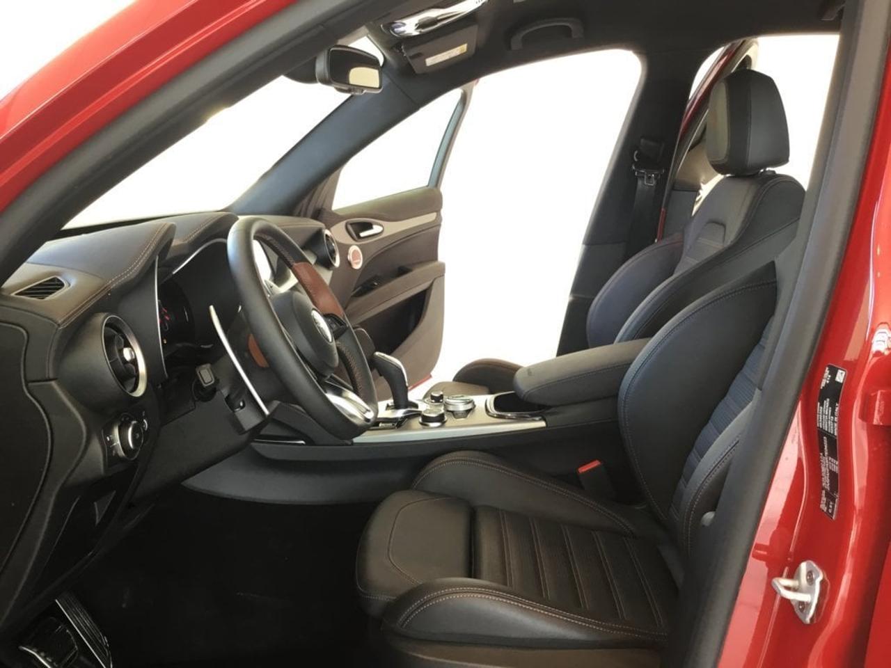 Alfa Romeo Alfa Romeo Stelvio usata 10