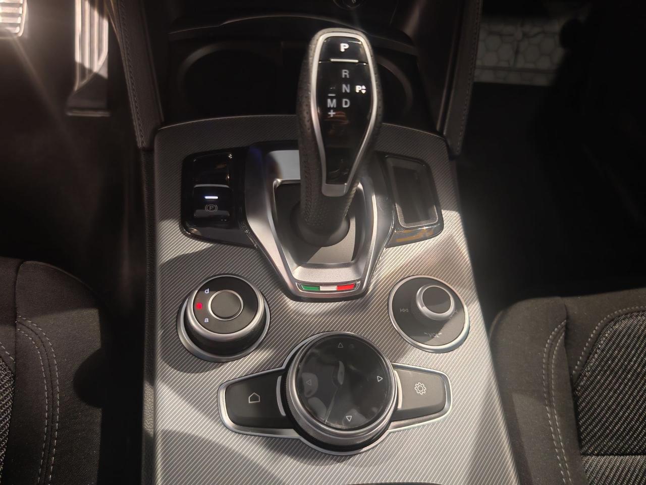 Alfa Romeo Alfa Romeo Stelvio usata 8