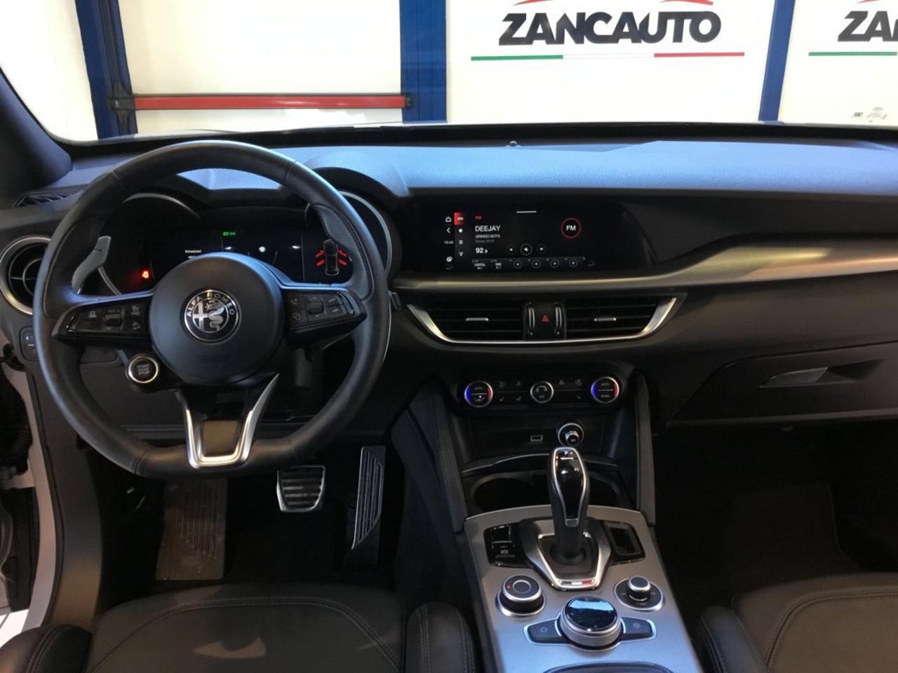 Alfa Romeo Alfa Romeo Stelvio usata 2