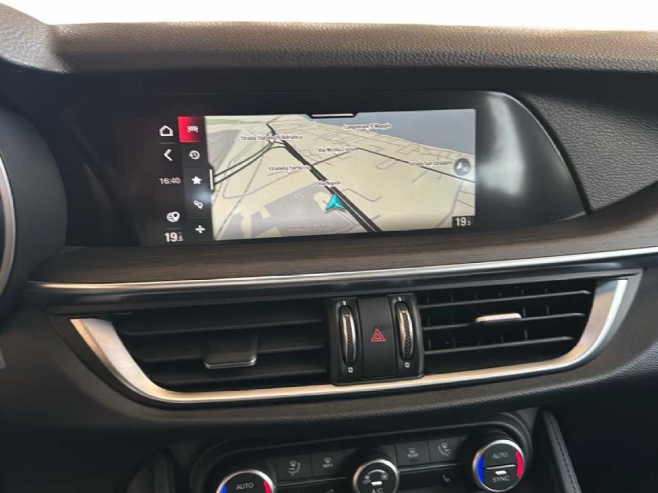 Alfa Romeo Alfa Romeo Stelvio usata 6