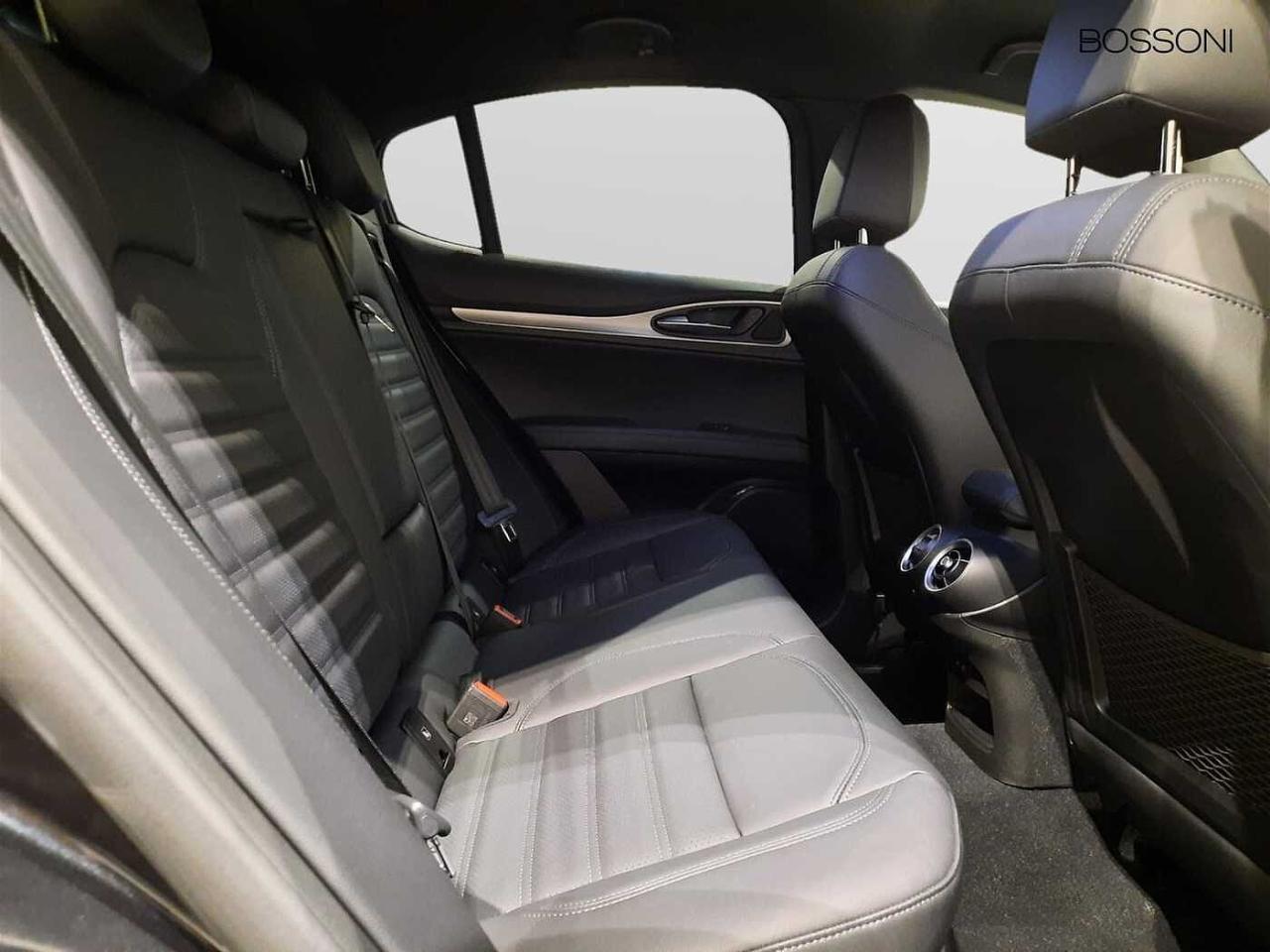 Alfa Romeo Alfa Romeo Stelvio usata 1