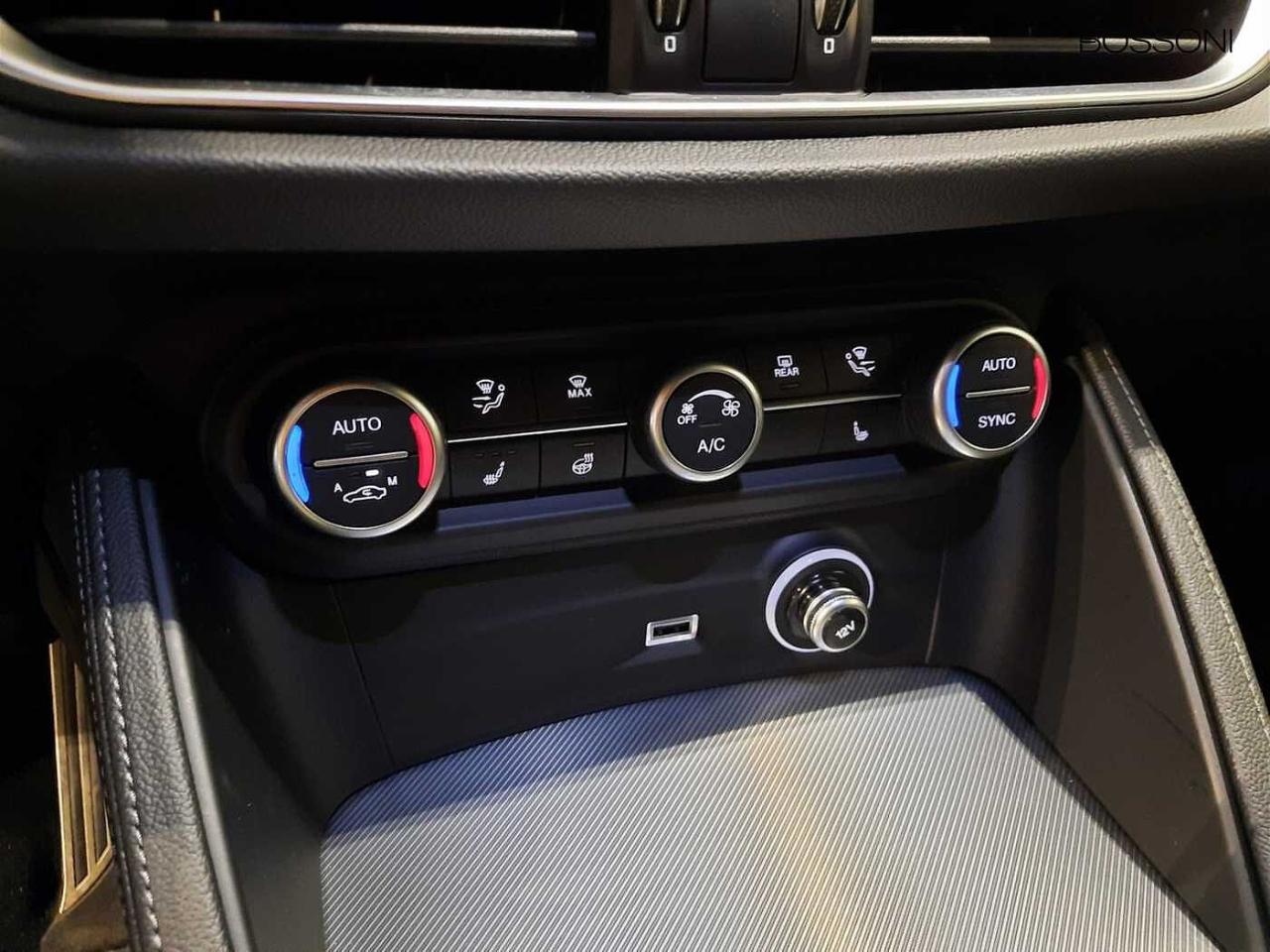 Alfa Romeo Alfa Romeo Stelvio usata 4