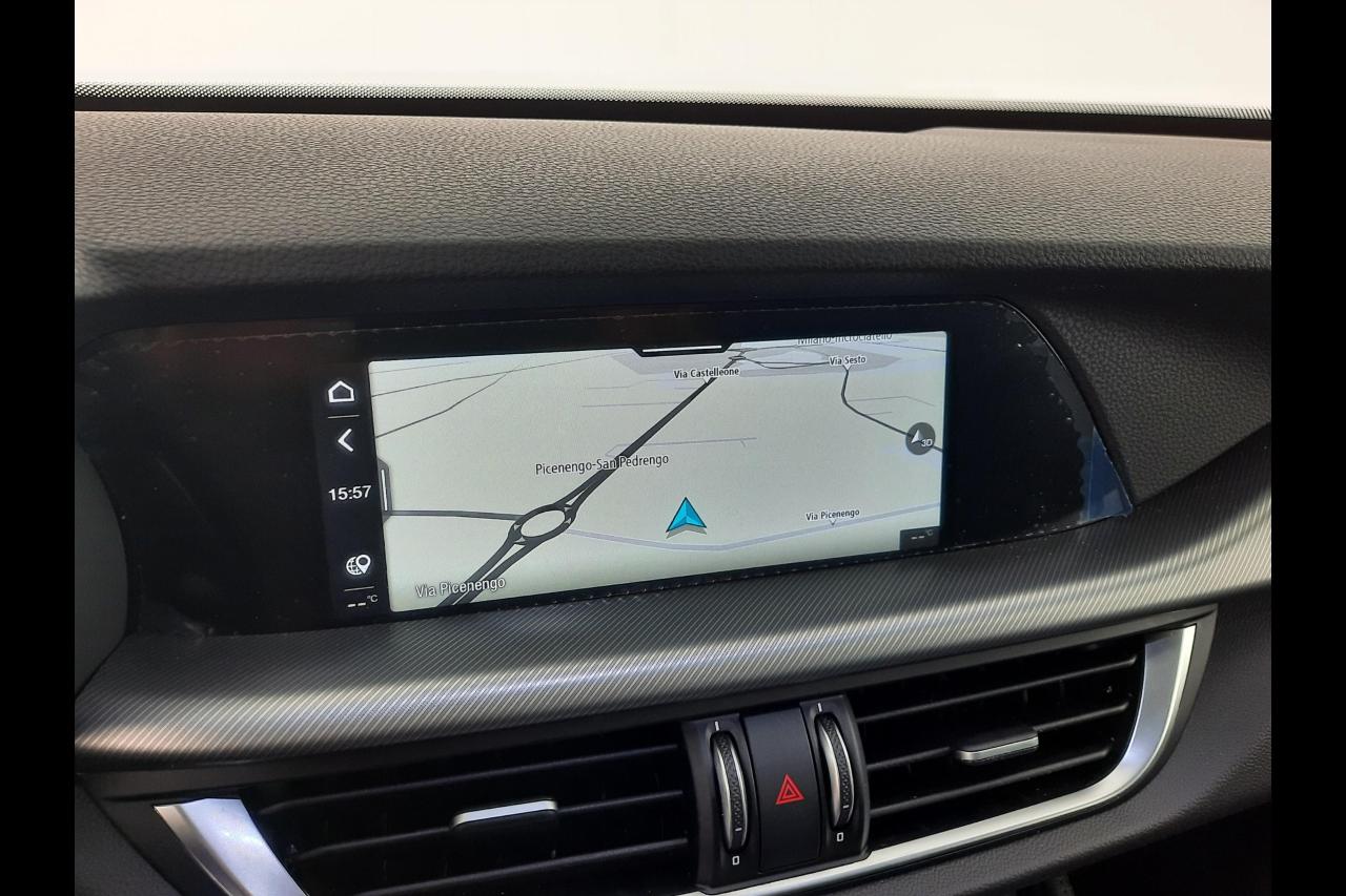 Alfa Romeo Alfa Romeo Stelvio usata, con GPS