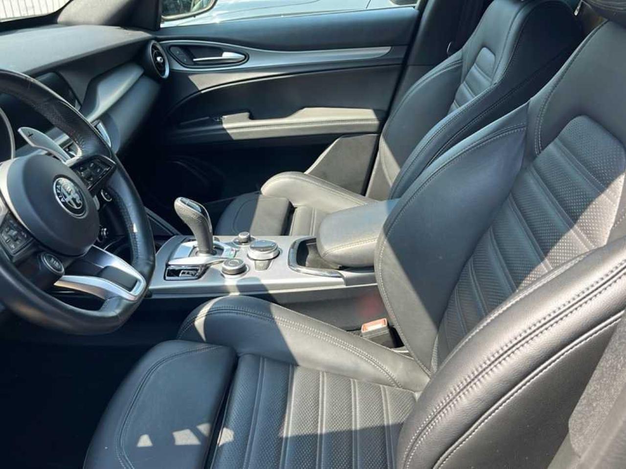 Alfa Romeo Stelvio - Foto 2