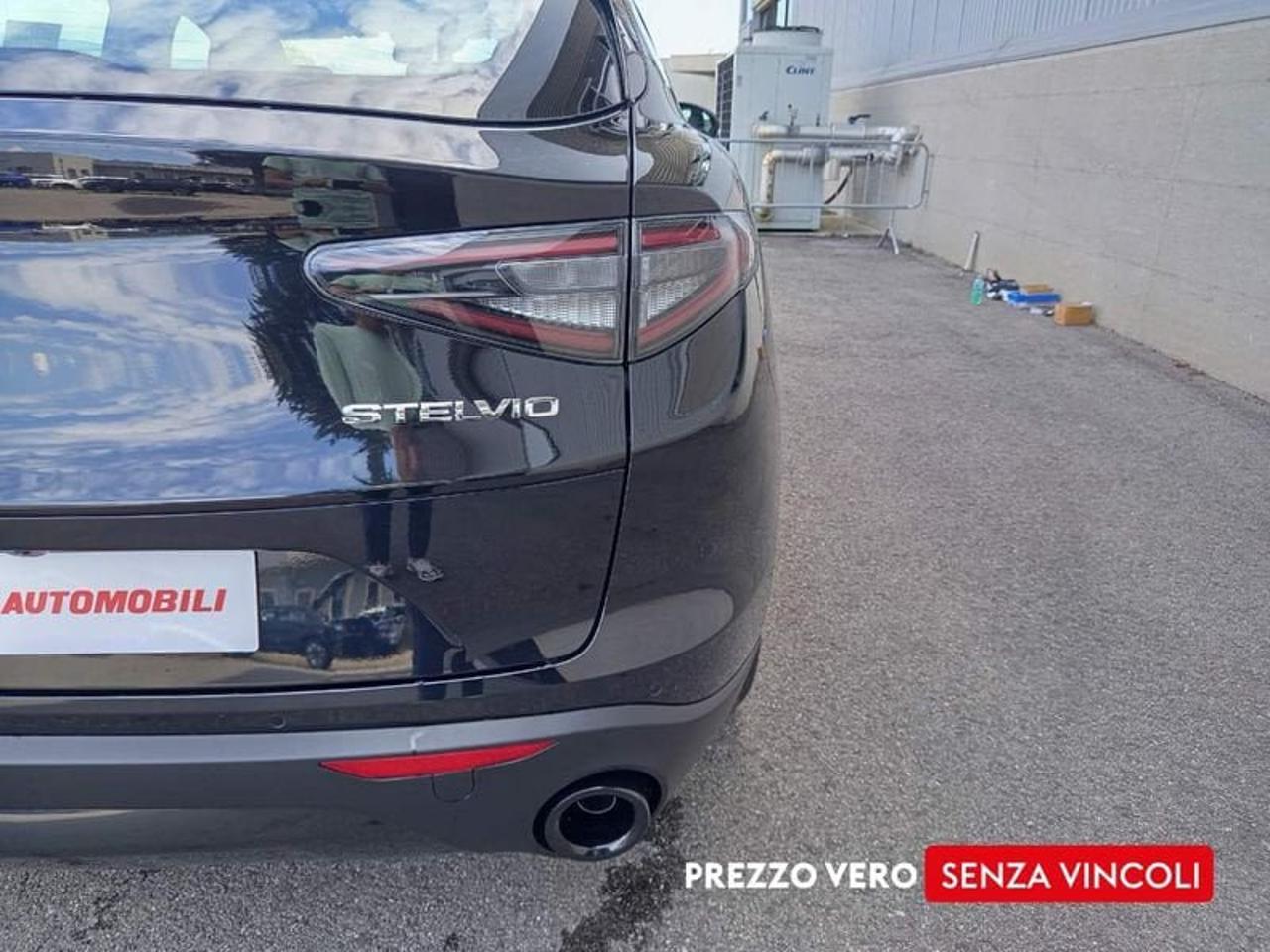 Alfa Romeo Alfa Romeo Stelvio usata 10