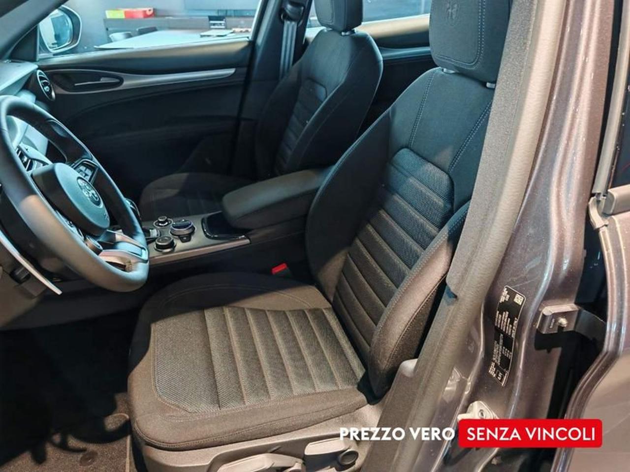 Alfa Romeo Alfa Romeo Stelvio usata 2