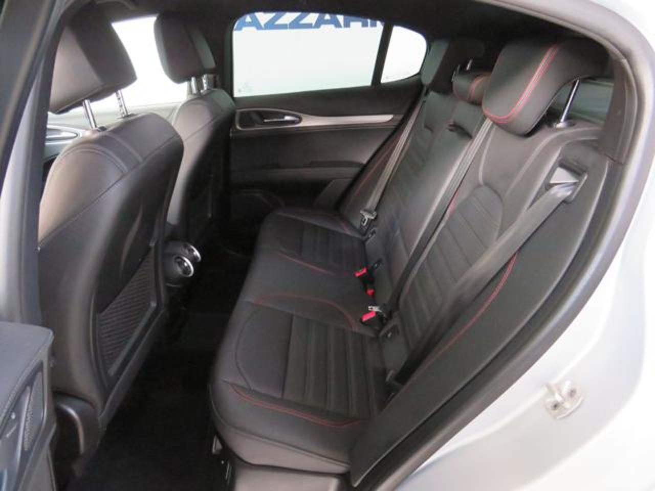 Alfa Romeo Alfa Romeo Stelvio usata 2