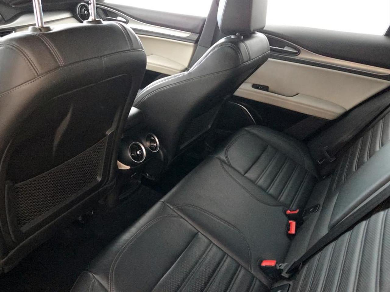 Alfa Romeo Alfa Romeo Stelvio usata 8