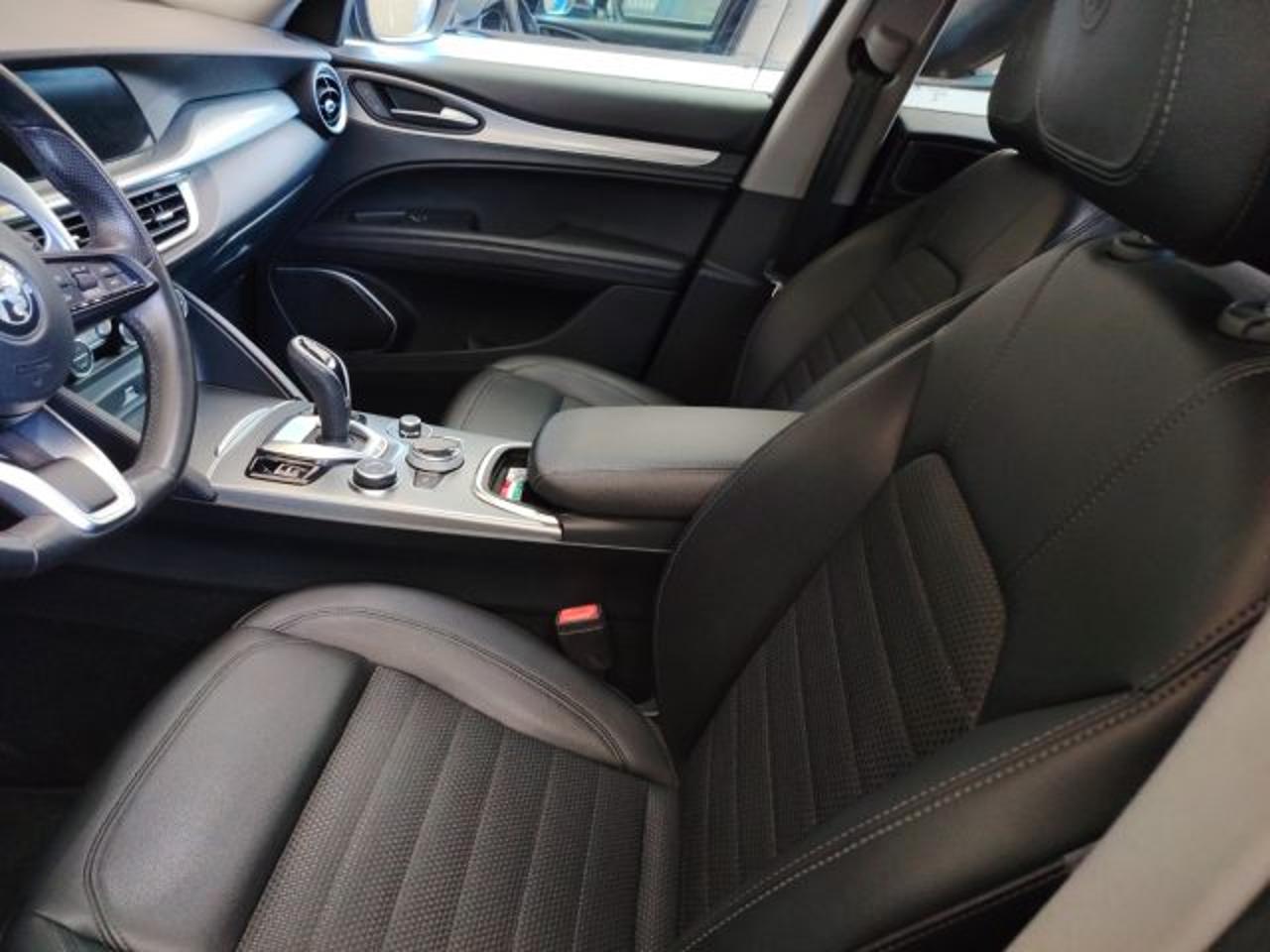 Alfa Romeo Alfa Romeo Stelvio usata 2