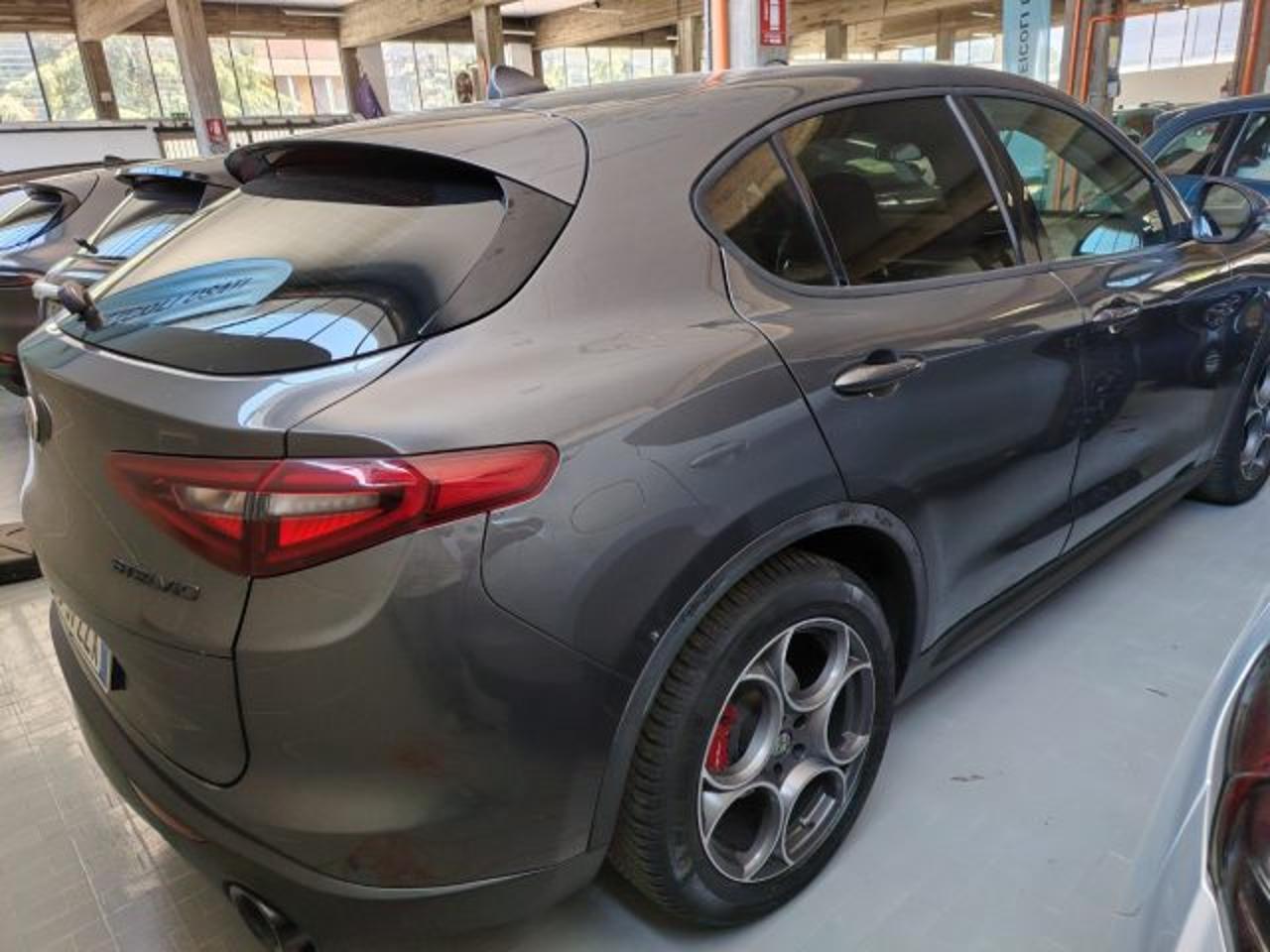Alfa Romeo Alfa Romeo Stelvio usata 16