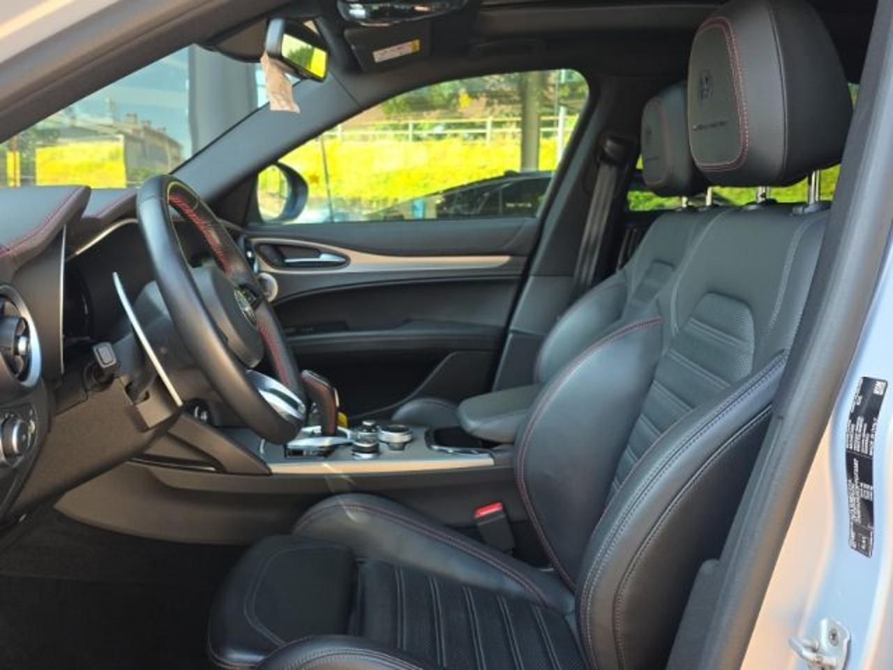 Alfa Romeo Alfa Romeo Stelvio usata, con Tettuccio apribile