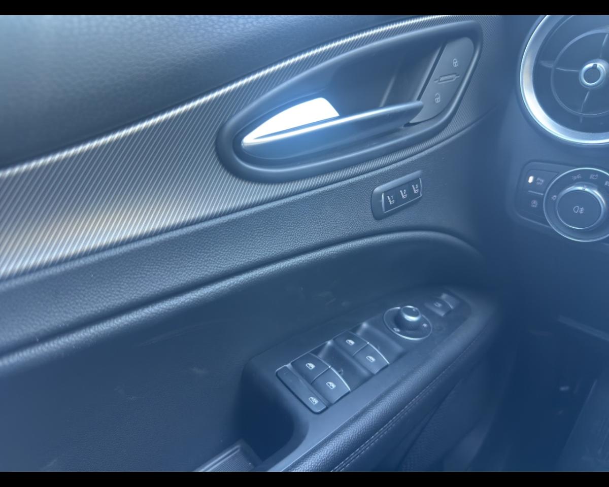 Alfa Romeo Alfa Romeo Stelvio usata 10