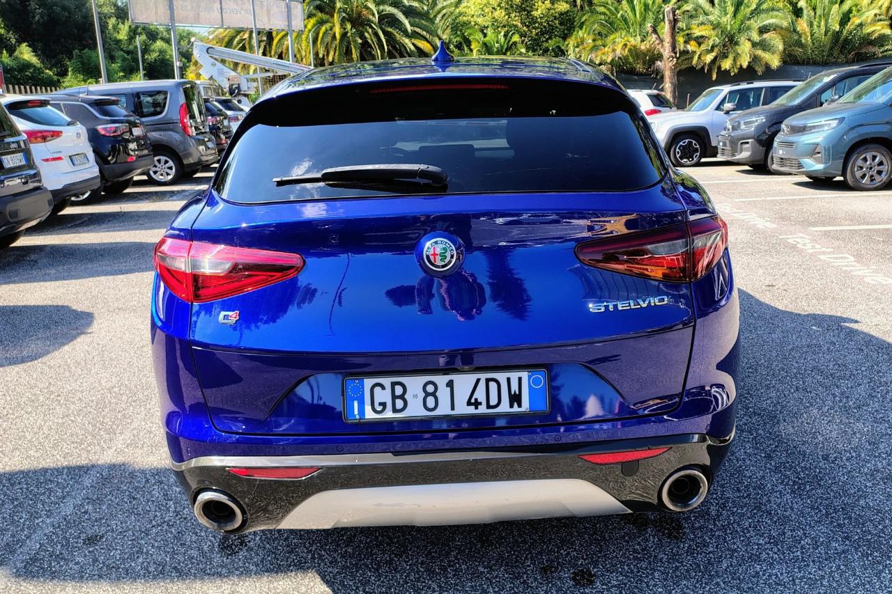 Alfa Romeo Alfa Romeo Stelvio usata 10