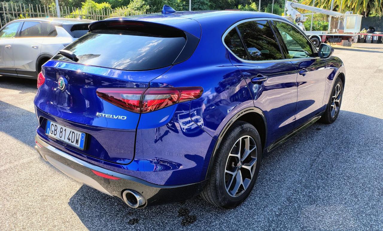 Alfa Romeo Alfa Romeo Stelvio usata 16