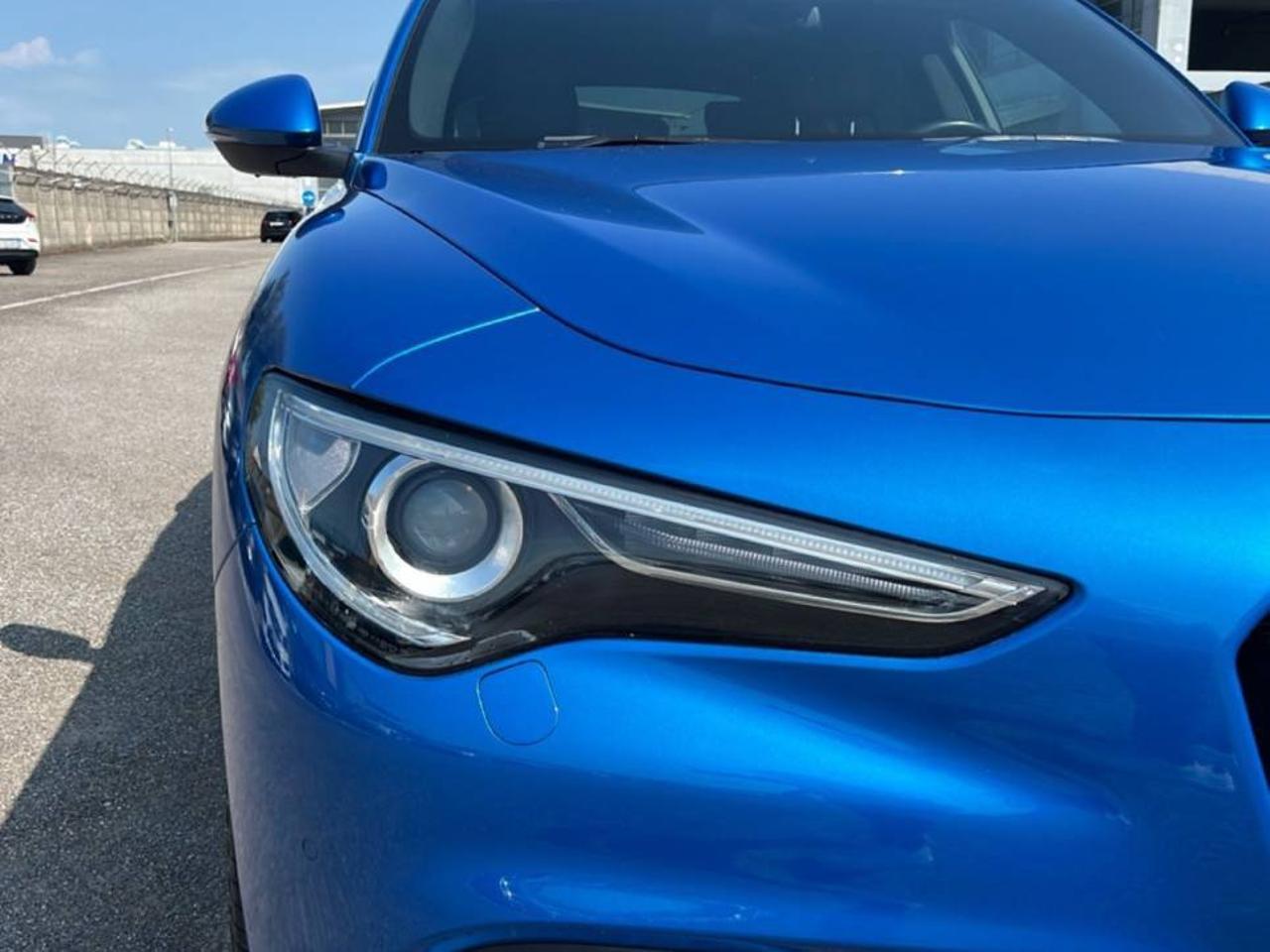 Alfa Romeo Alfa Romeo Stelvio usata, con Xenon-led