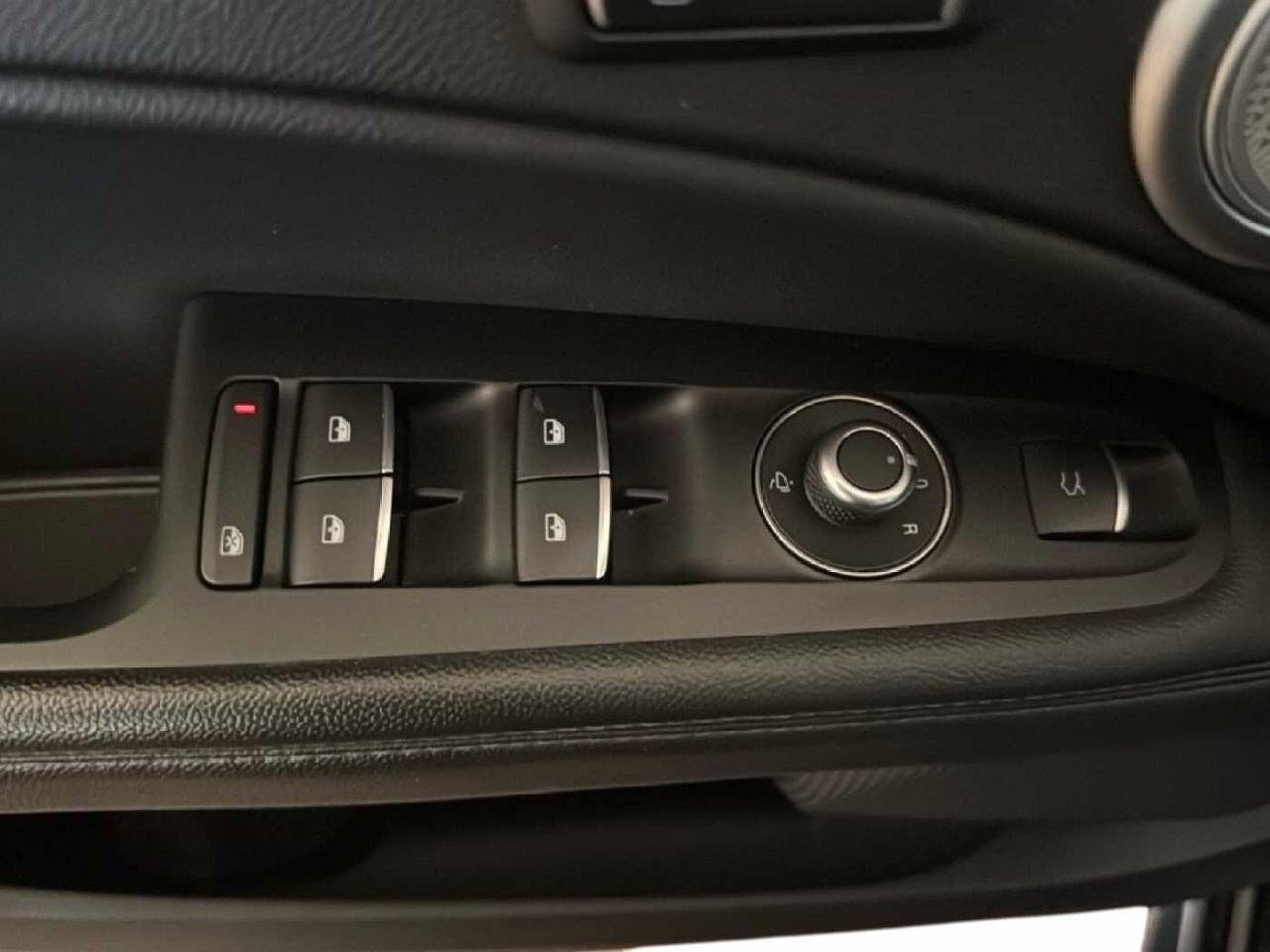 Alfa Romeo Alfa Romeo Stelvio usata 2