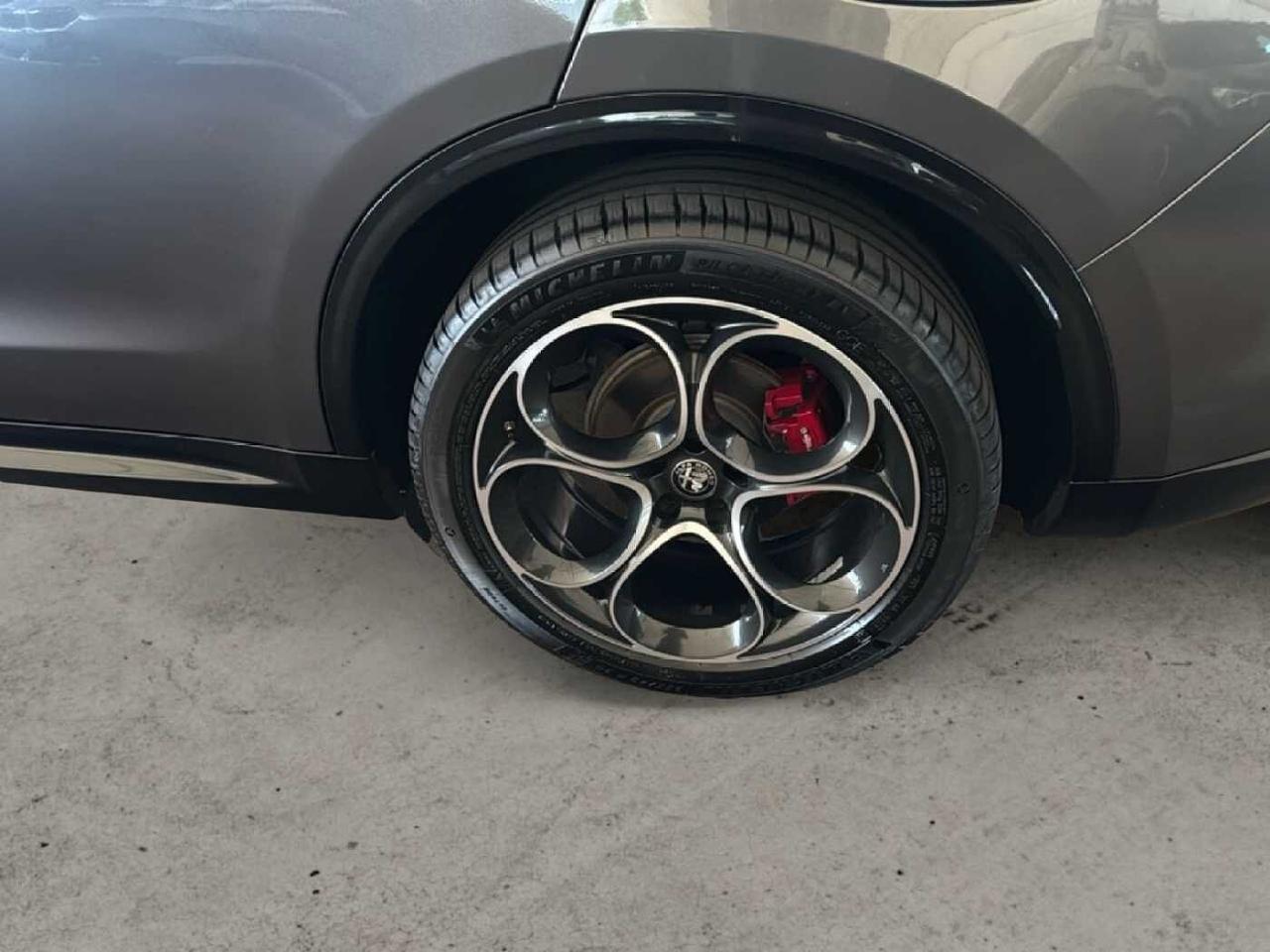 Alfa Romeo Alfa Romeo Stelvio usata 19