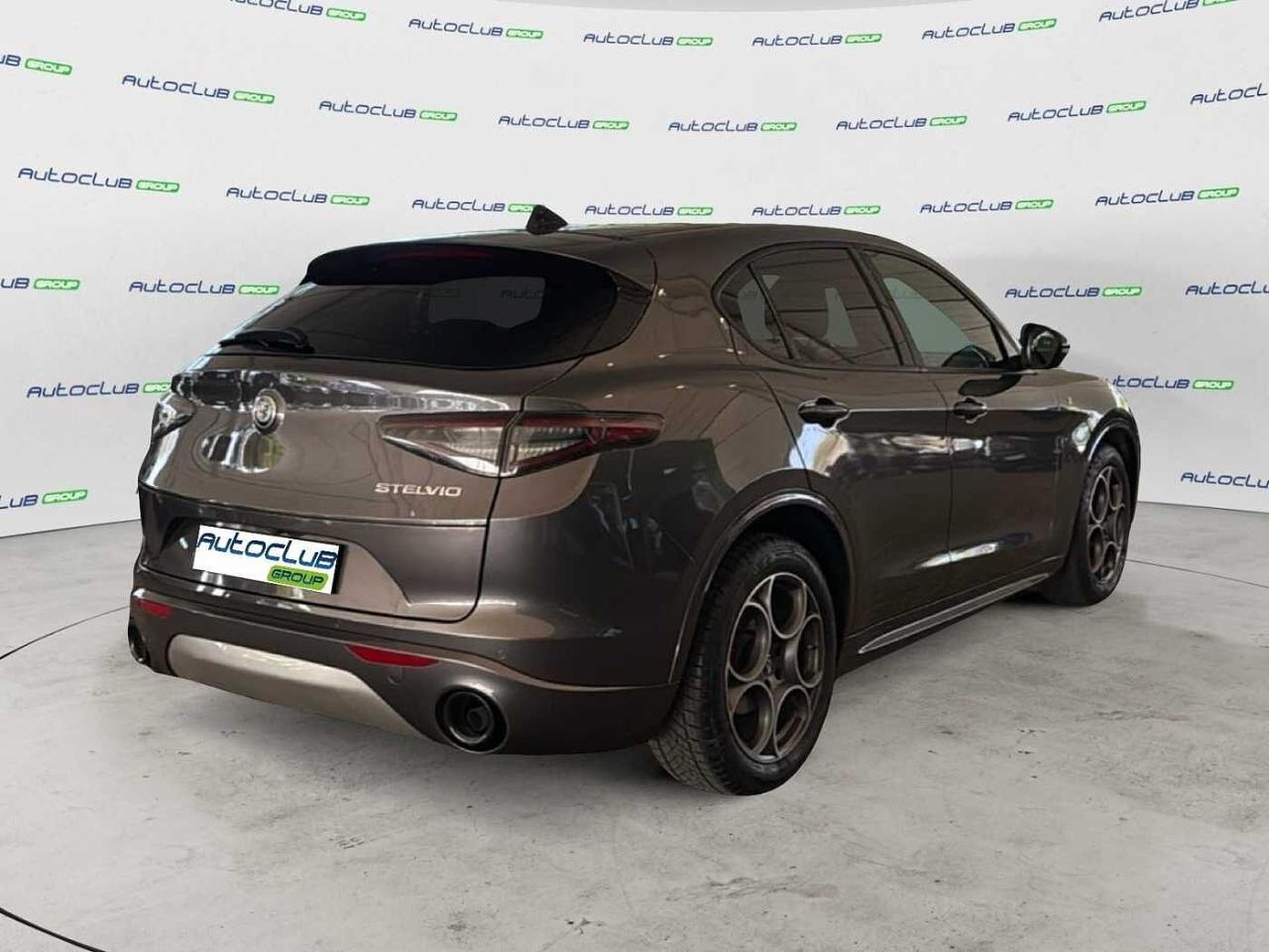 Alfa Romeo Alfa Romeo Stelvio usata 16