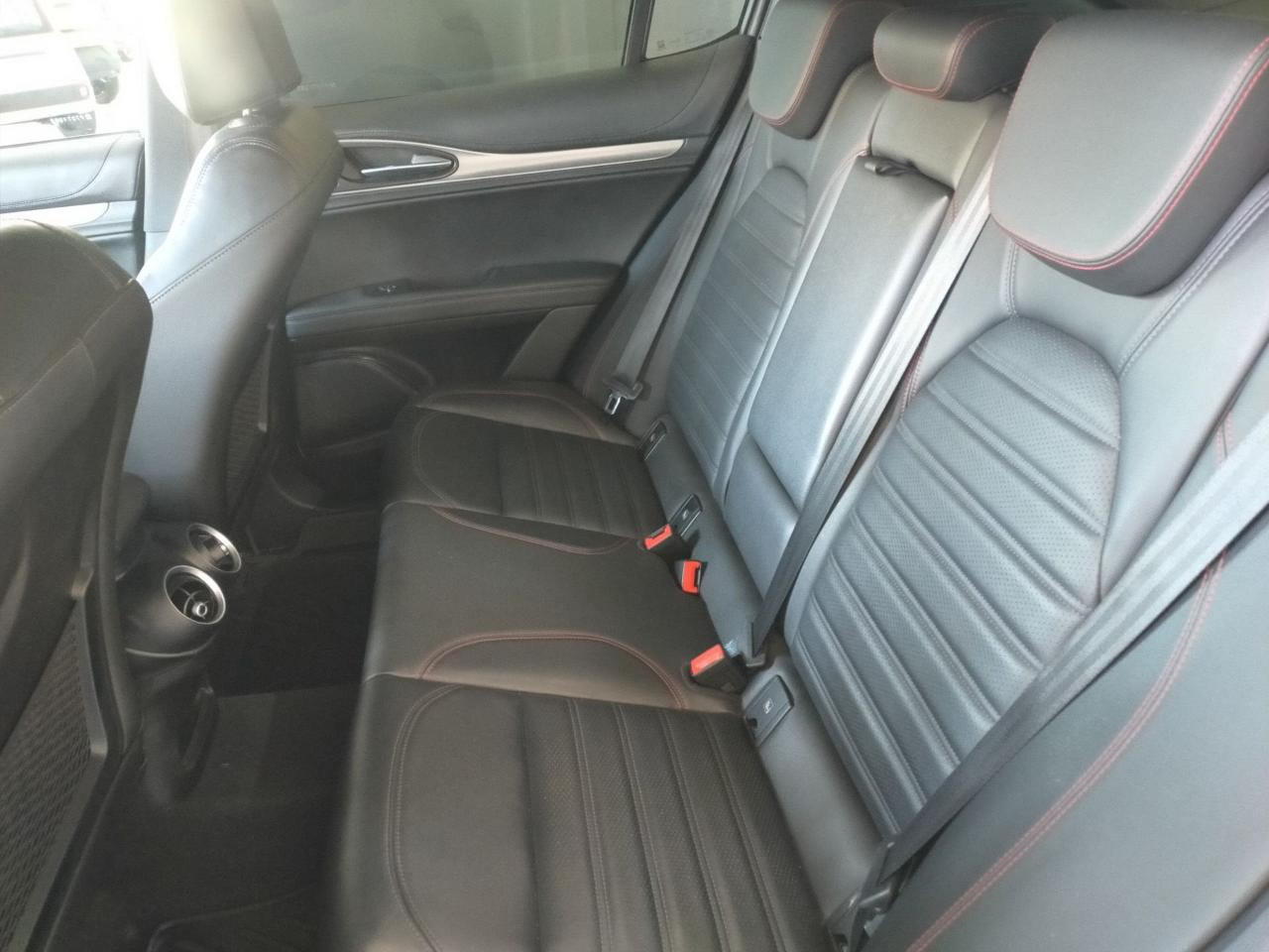 Alfa Romeo Alfa Romeo Stelvio usata, con Tetto Panoramico