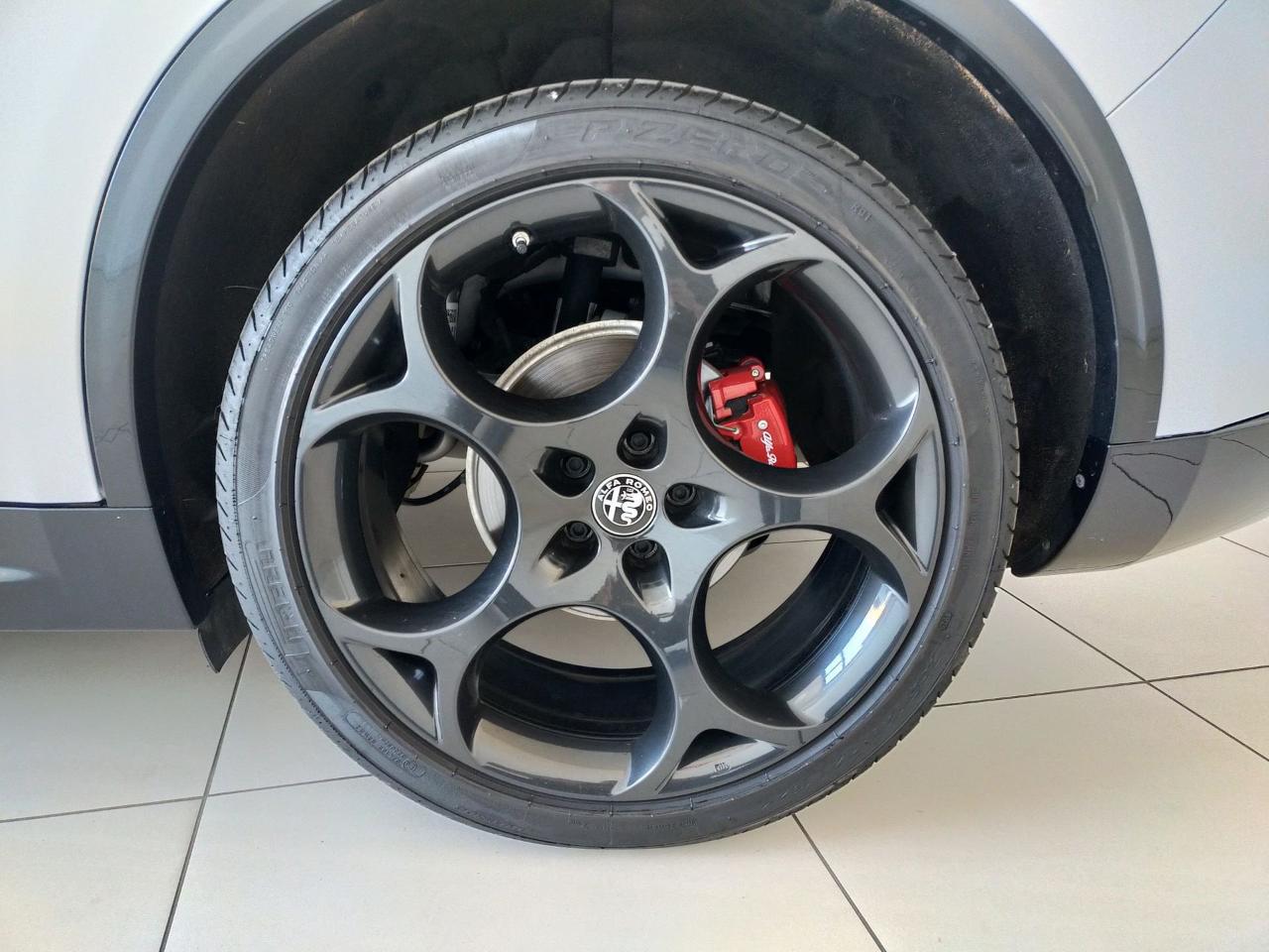 Alfa Romeo Alfa Romeo Stelvio usata 15