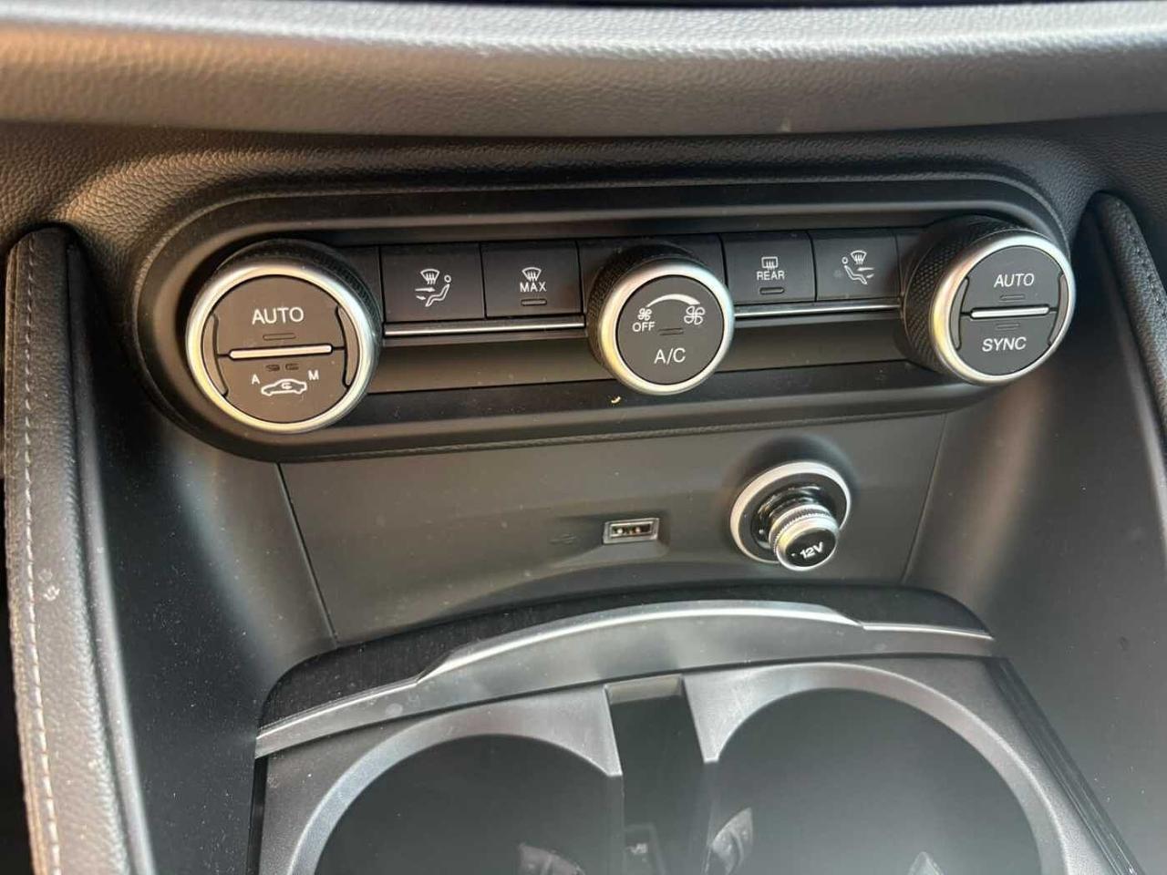Alfa Romeo Alfa Romeo Stelvio usata, con Xenon-led