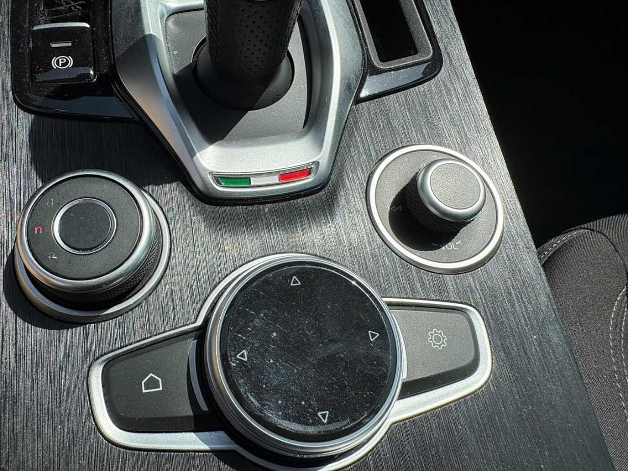 Alfa Romeo Alfa Romeo Stelvio usata 17