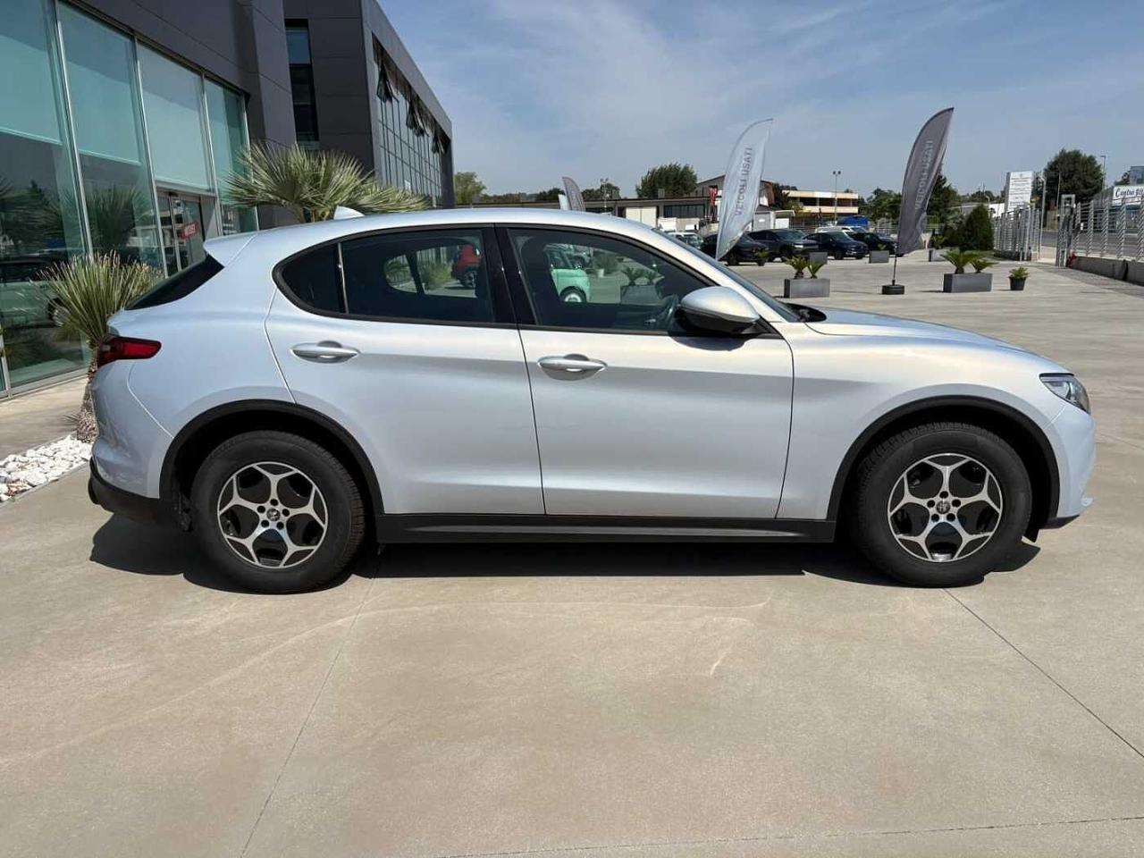Alfa Romeo Alfa Romeo Stelvio usata 25