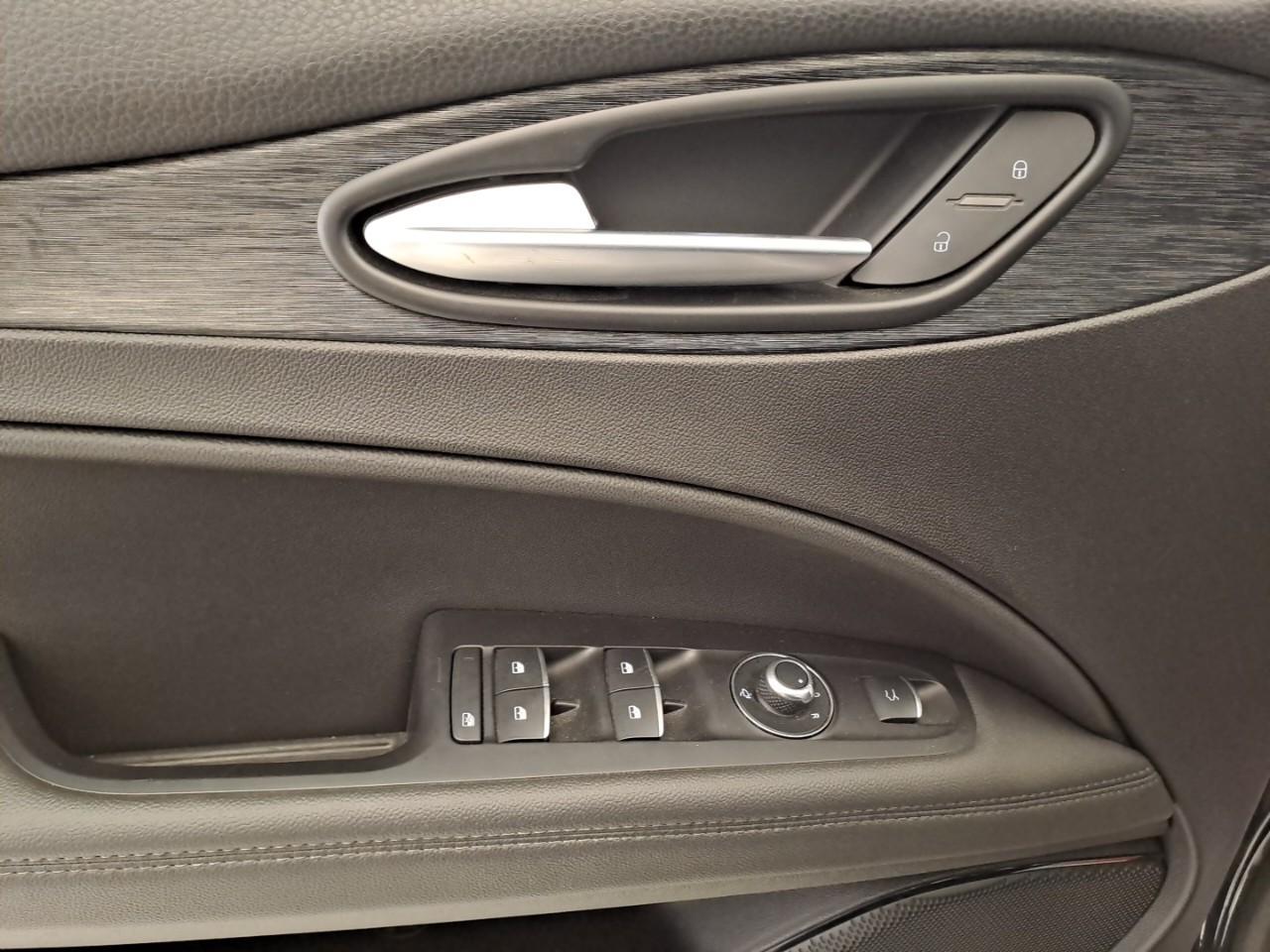 Alfa Romeo Alfa Romeo Stelvio usata 12