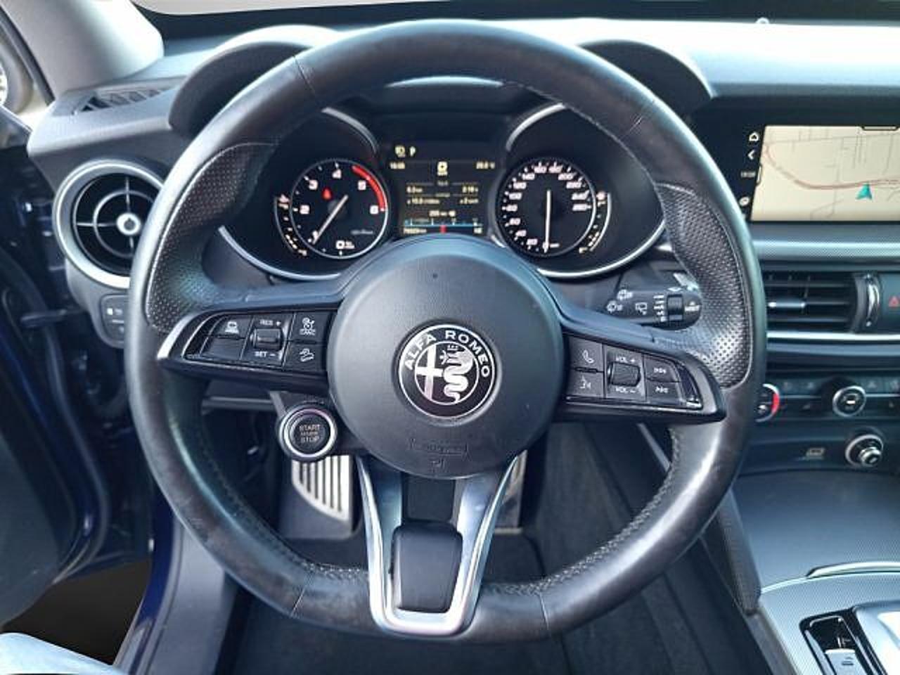 Alfa Romeo Alfa Romeo Stelvio usata 2