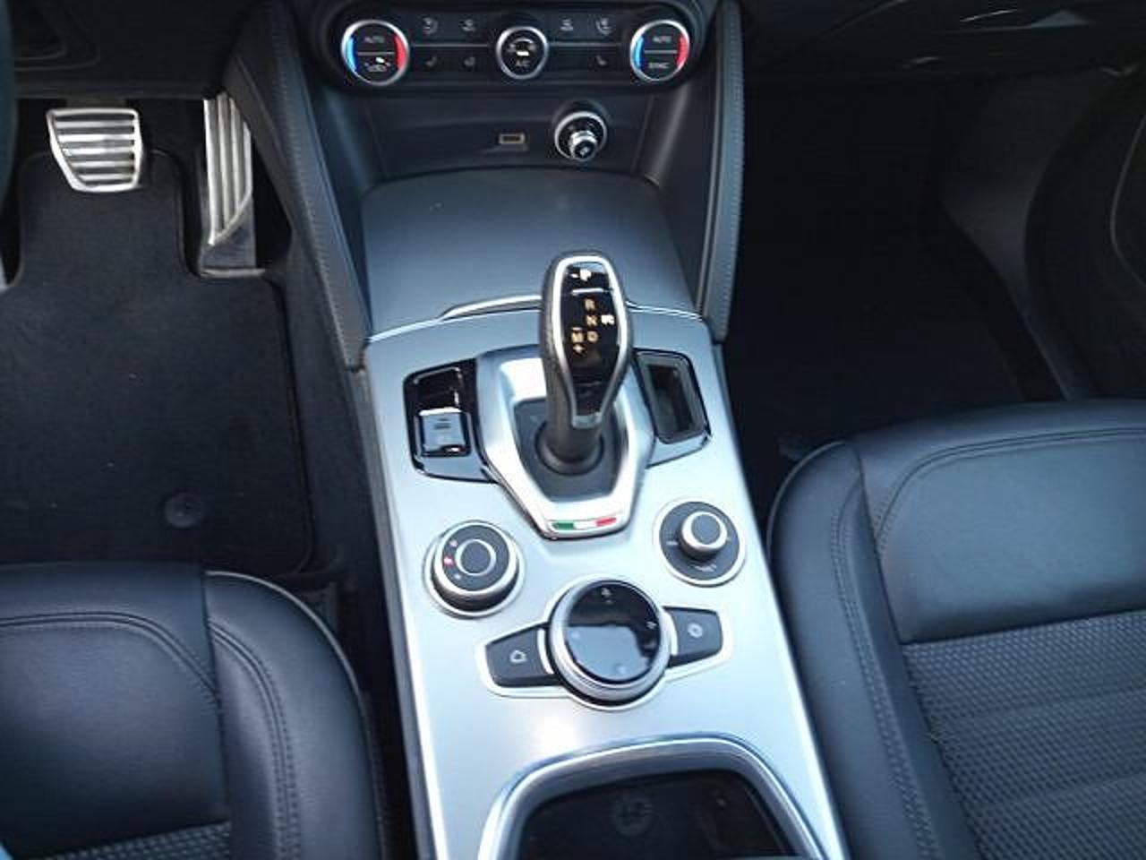 Alfa Romeo Alfa Romeo Stelvio usata 5