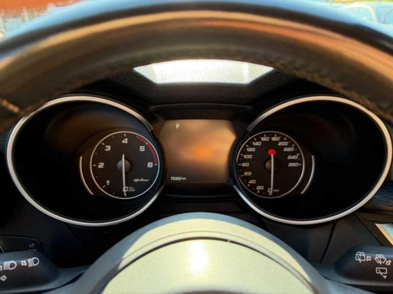 Alfa Romeo Stelvio - Foto 3