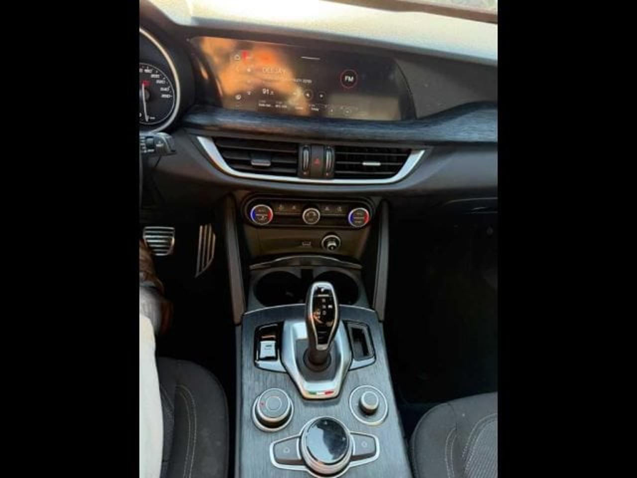 Alfa Romeo Stelvio - Foto 4
