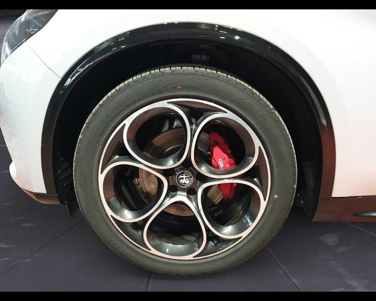 Alfa Romeo Stelvio - Foto 3