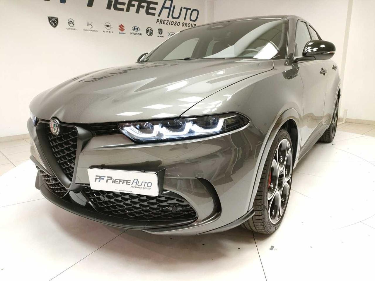 Alfa Romeo Alfa Romeo Tonale usata, con coprimozzo alfa romeo bianco e nero