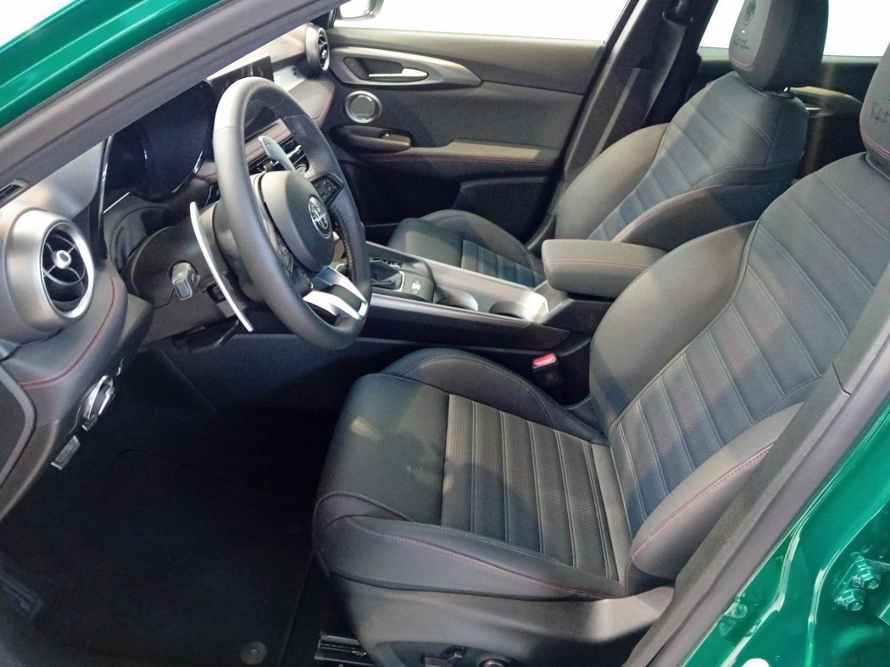 Alfa Romeo Alfa Romeo Tonale usata, con cerchi in lega