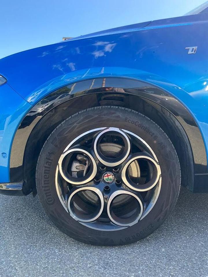 Alfa Romeo Alfa Romeo Tonale usata, con fari fendinebbia