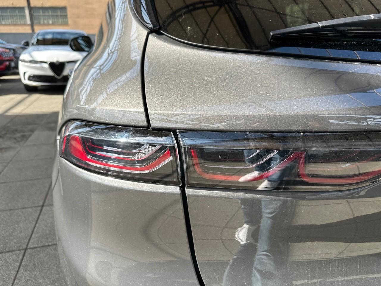 Alfa Romeo Alfa Romeo Tonale usata, con assistenza al parcheggio posteriore e con monitor