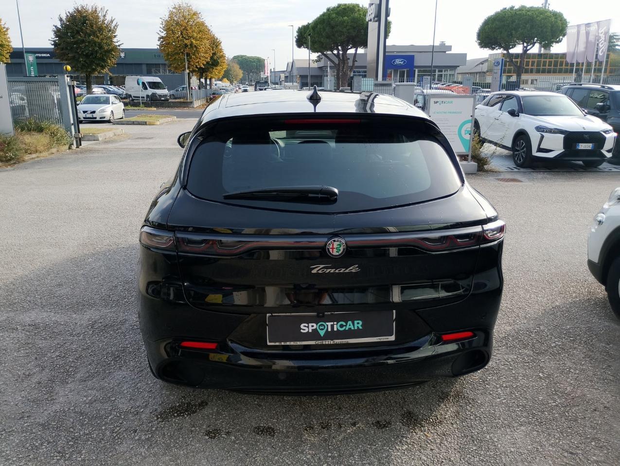 Alfa Romeo Alfa Romeo Tonale usata, con cerchi in lega